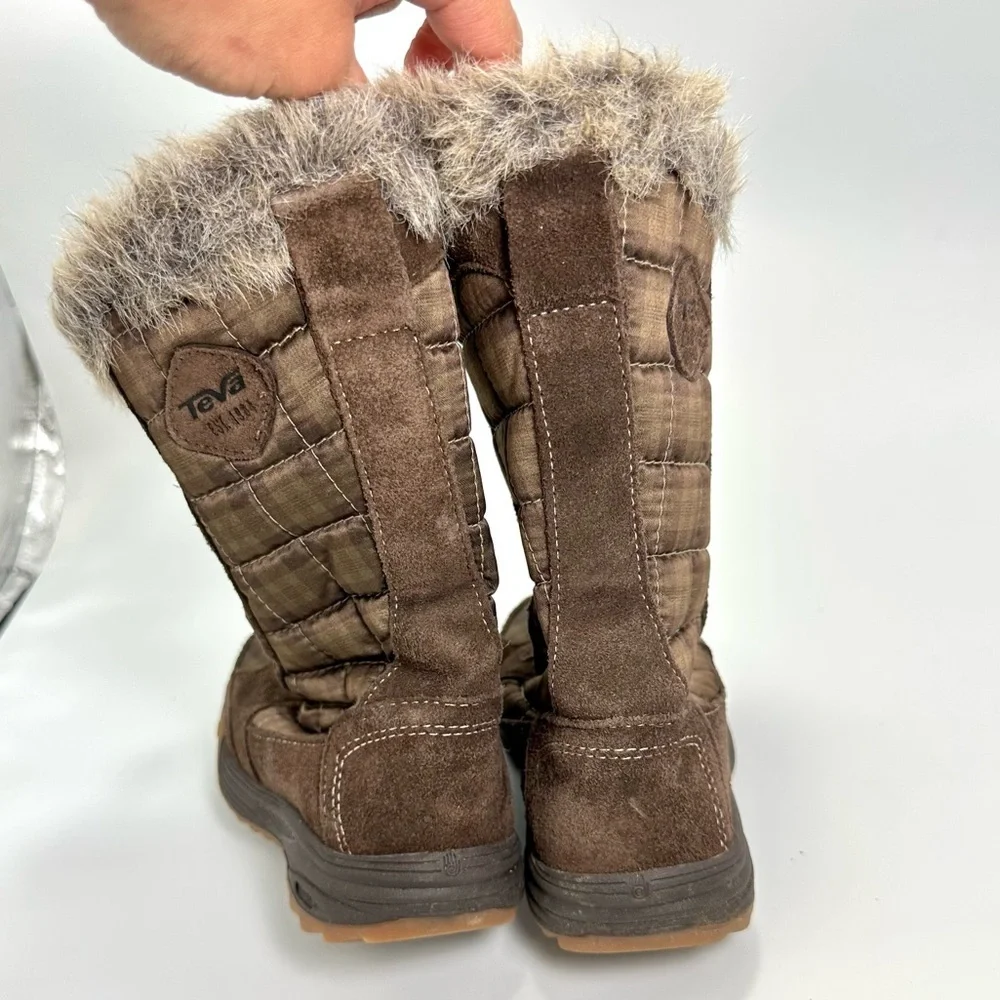 Teva Girls brown suede plaid lenawee faux fur trim waterproof boots size 11